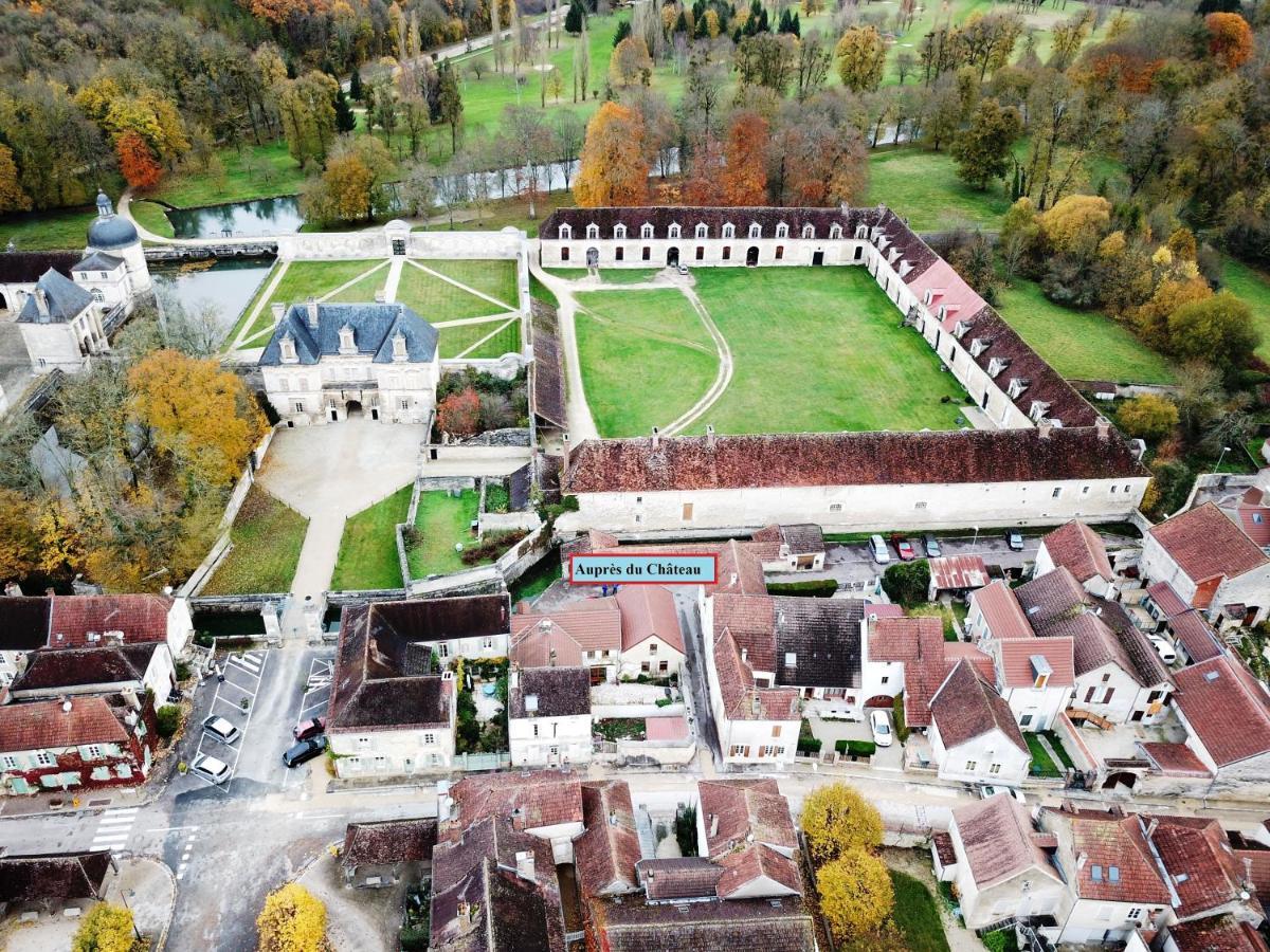Aupres Du Chateau Tanlay Ngoại thất bức ảnh