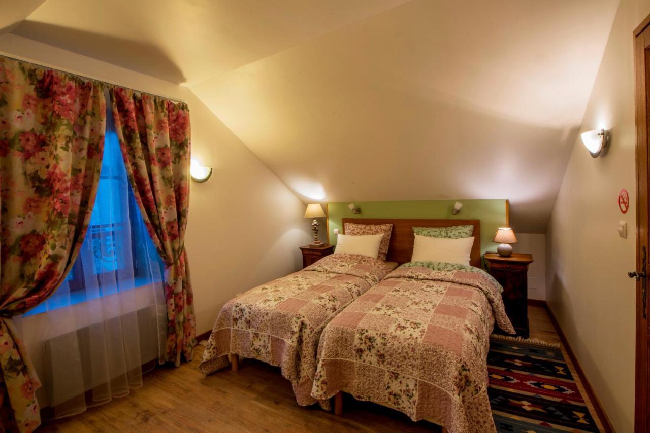 Aupres Du Chateau Tanlay Ngoại thất bức ảnh