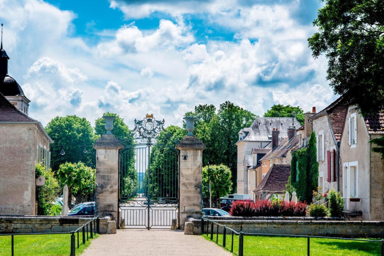 Aupres Du Chateau Tanlay Ngoại thất bức ảnh
